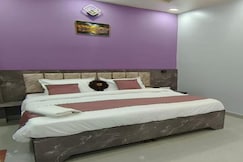 FabHotel Moonlit, Noida