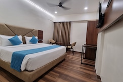THE IMPERIAL HOTEL & RESTAURANT, Garhi