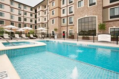 Staybridge Suites San Antonio-Stone Oak, Real