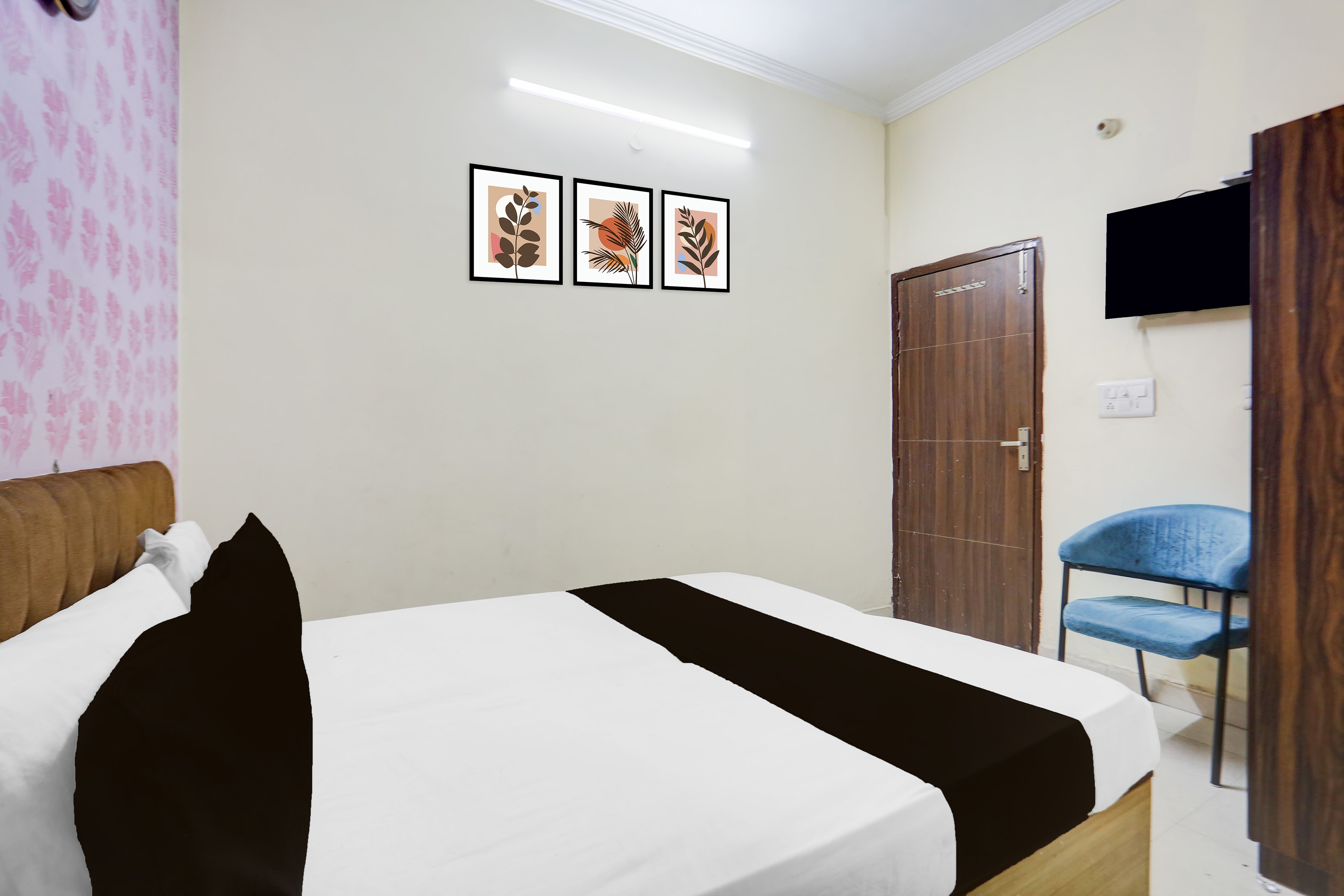 SPOT ON Hotel Umang - Tap to explore photos