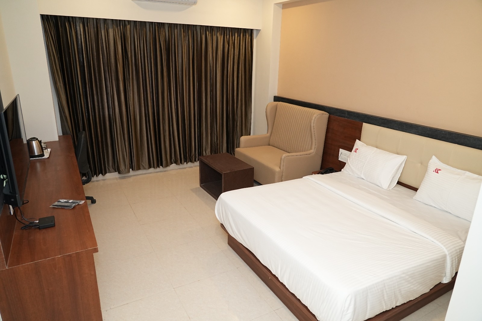 HOTEL KALYAN SUITES - Tap to explore photos