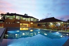 Ayur Island Resort, Vaikom