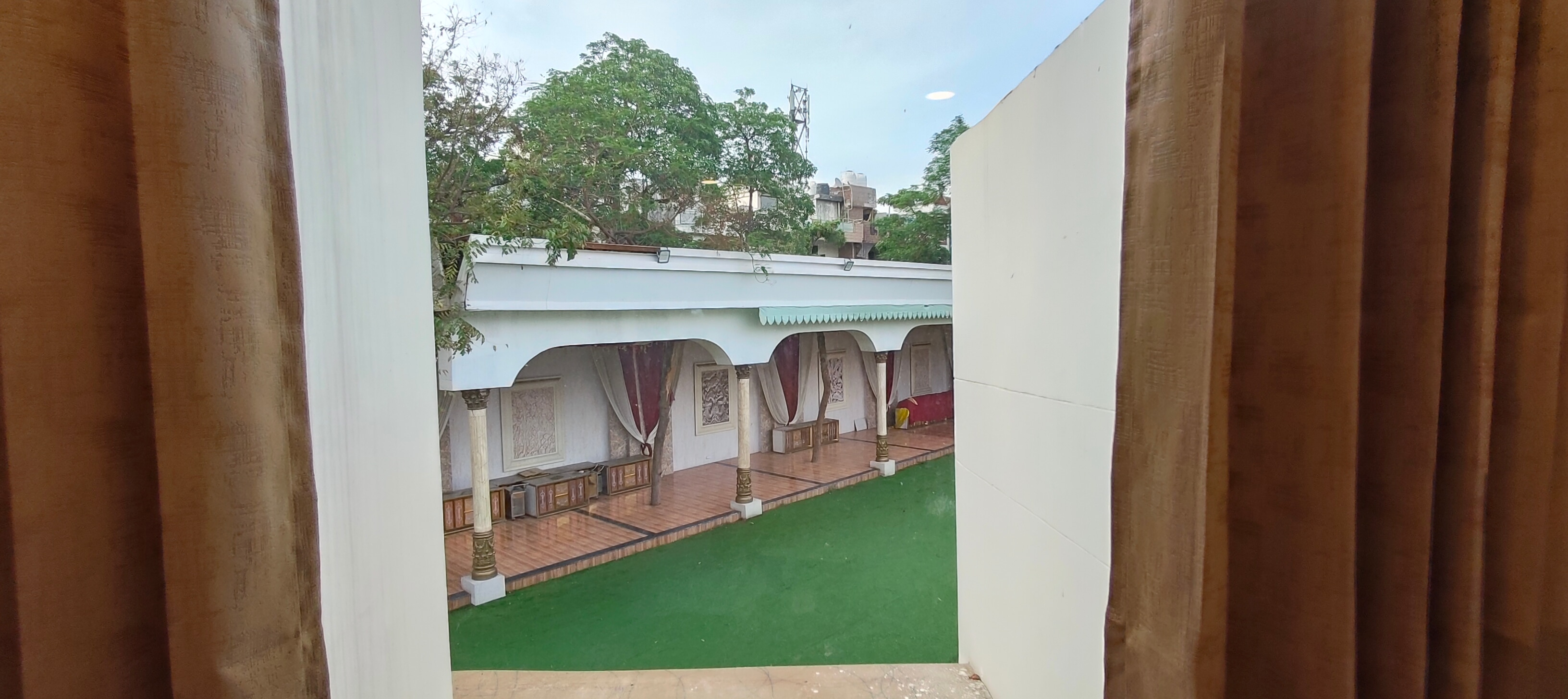 Raas Banquet and Resort - Tap to explore photos