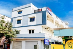 Super Collection O SS BLUE INN, Hyderabad
