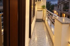 Sakshya Private 2 Beds Room Attached Bath, Delhi