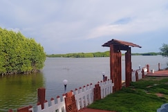River Lounge Resort, Kundapur