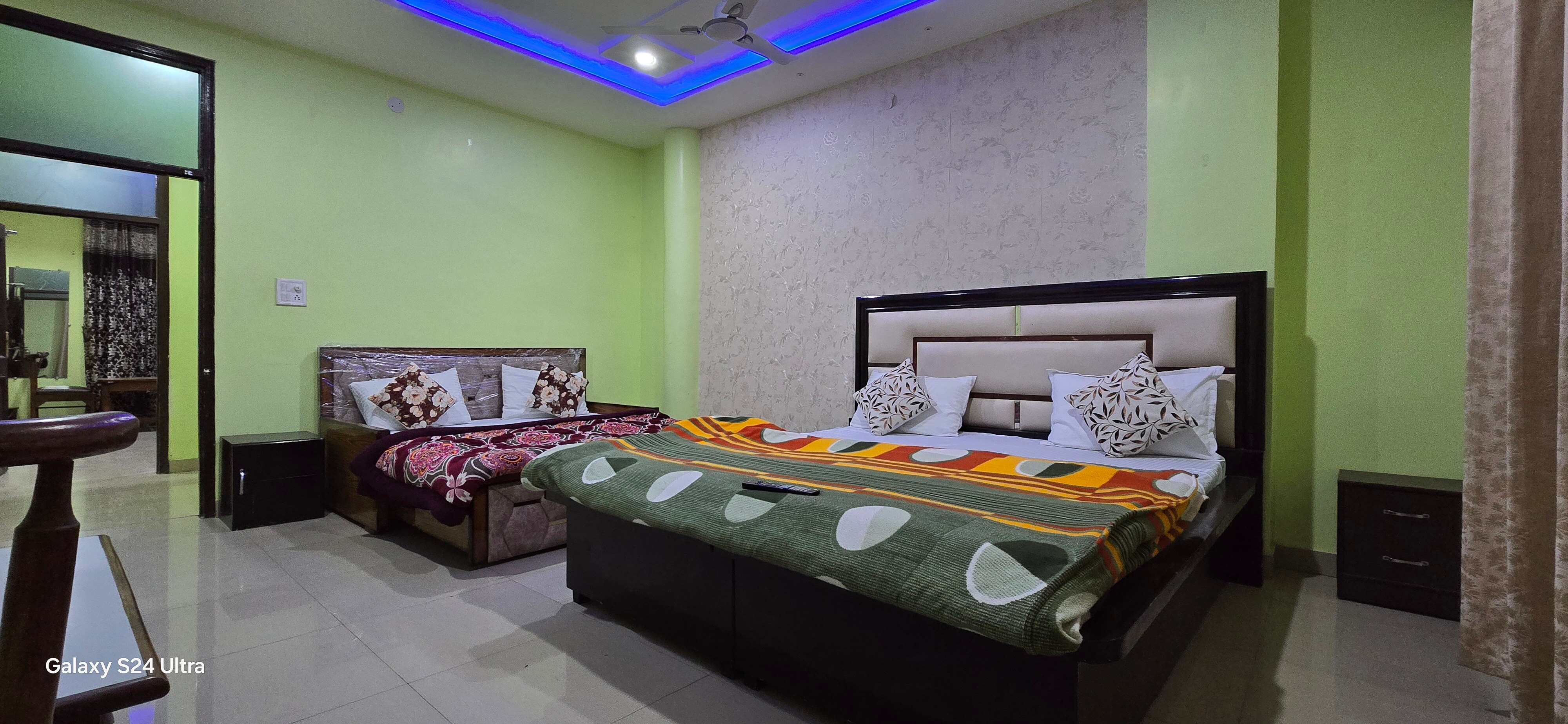 The Mehak Guest House - Tap to explore photos