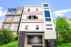 Collection O Sector 110 Noida, Noida