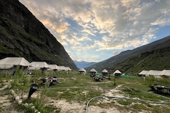 Sissu Riverside Campsite by Wander Thrives Inn, Lahaul