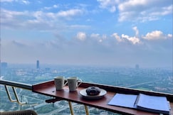 43rd Floor Half day Stay At Supernova Noida, Noida