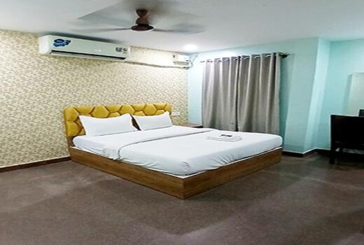 FabHotel Emara Inn