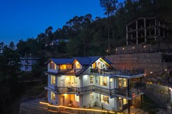 Gable Pine by Alaya Stays, Solan