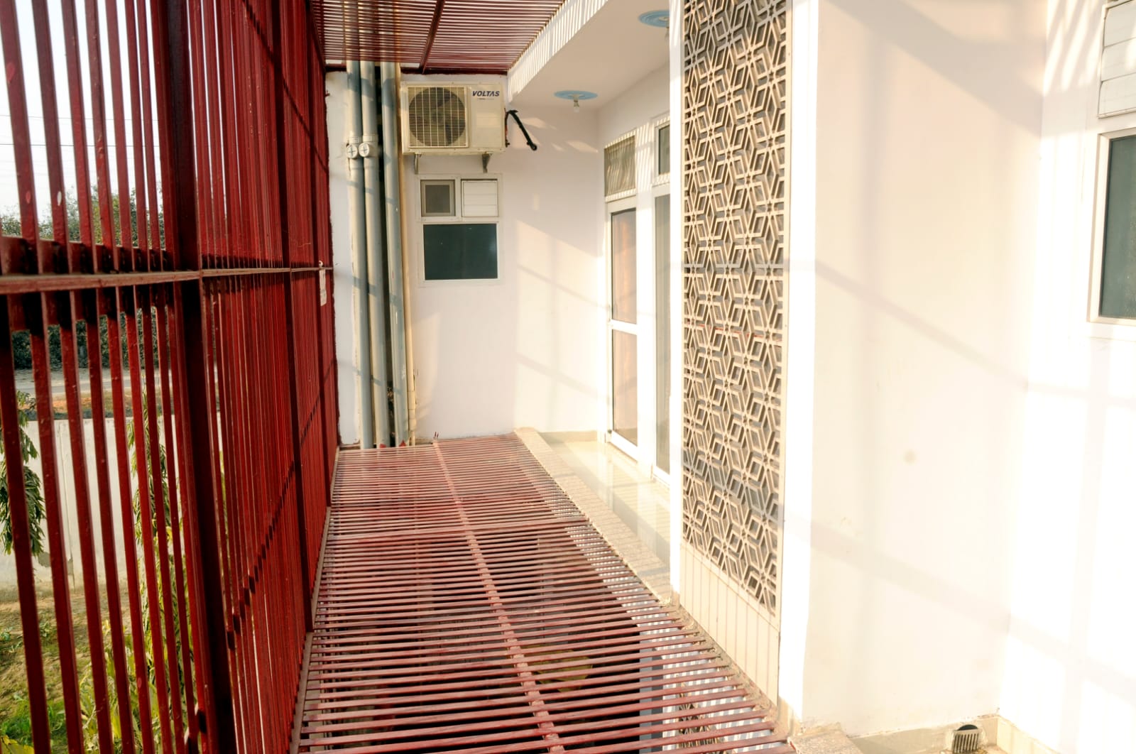 Royal Galaxy Greater Noida - Tap to explore photos