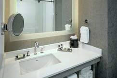 Hilton Garden Inn Seattle Bellevue Downtown, Seattle