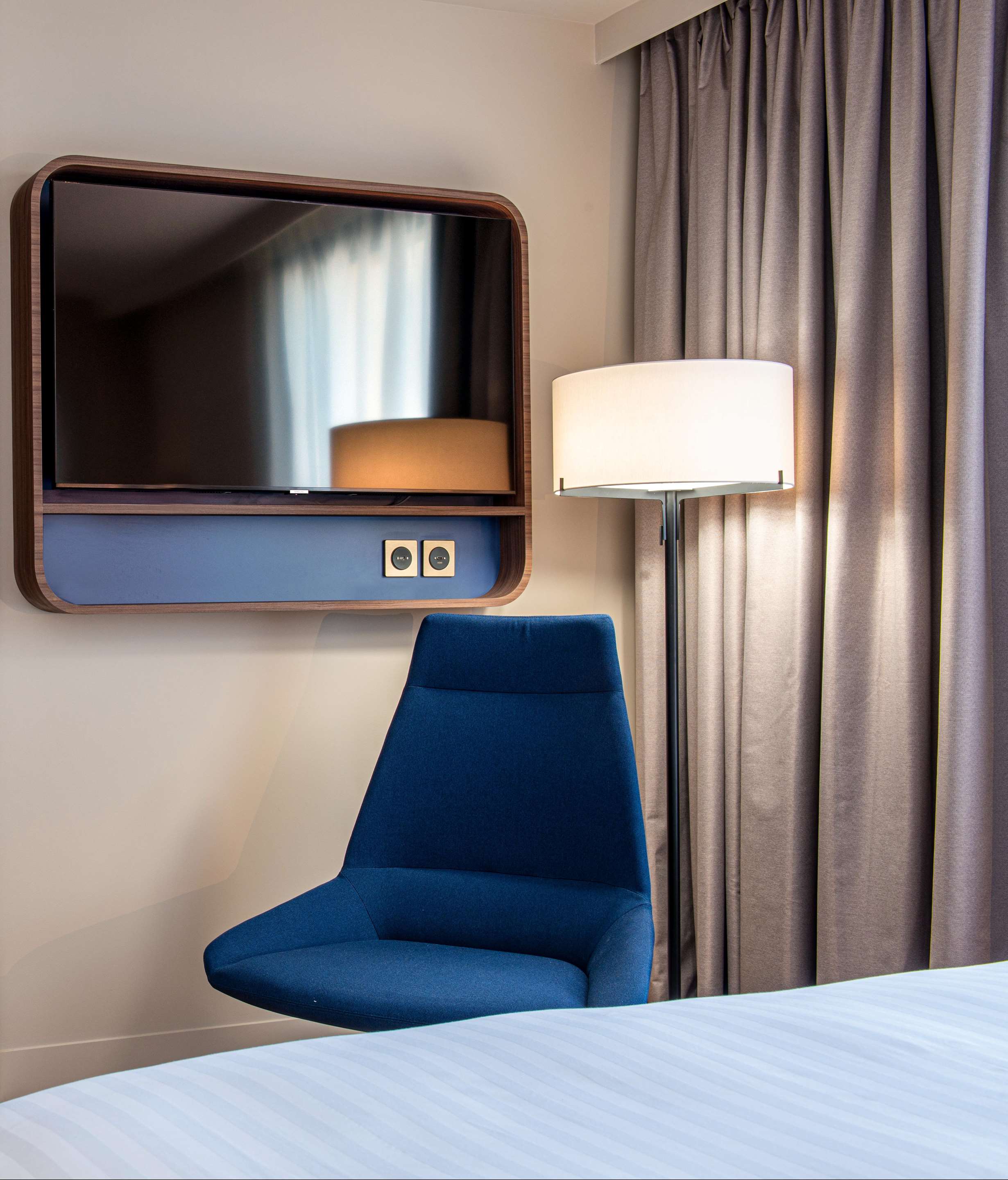 Radisson Blu Hotel, Rouen Centre - Tap to explore photos