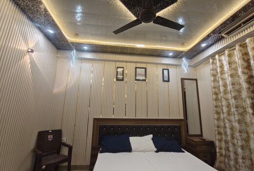 Reetakshit Stays -II