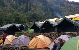 Camps With Mountain View