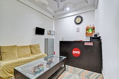 Hotel O Diamond Inns, Noida