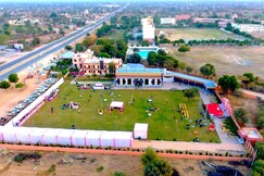 Hotel Aashish Resort, Laxmangarh, Laxmangarh