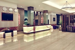 Mercure Pontianak, Ketapang