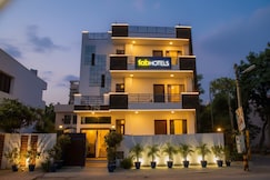 FabHotel The Residency DLF Galleria, Gurgaon