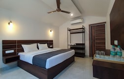 Deluxe AC Cottages With Private Sitout Balcony