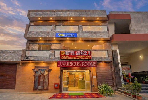 FabHotel Shree Ji