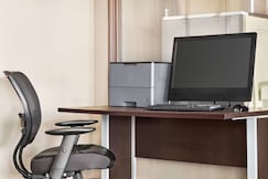 Days Inn by Wyndham Paris, Paris