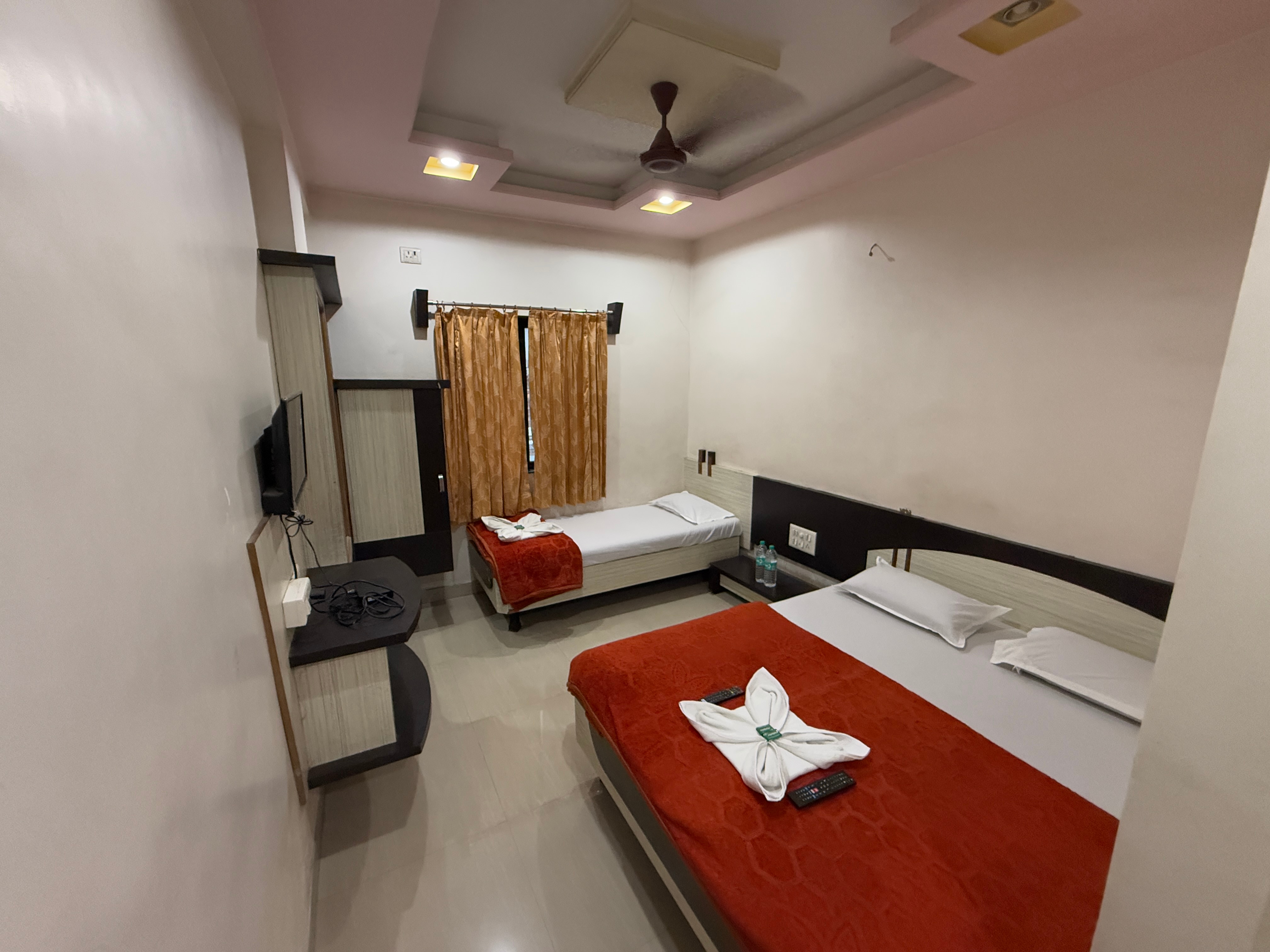 HOTEL TEMPLE SAI - Tap to explore photos