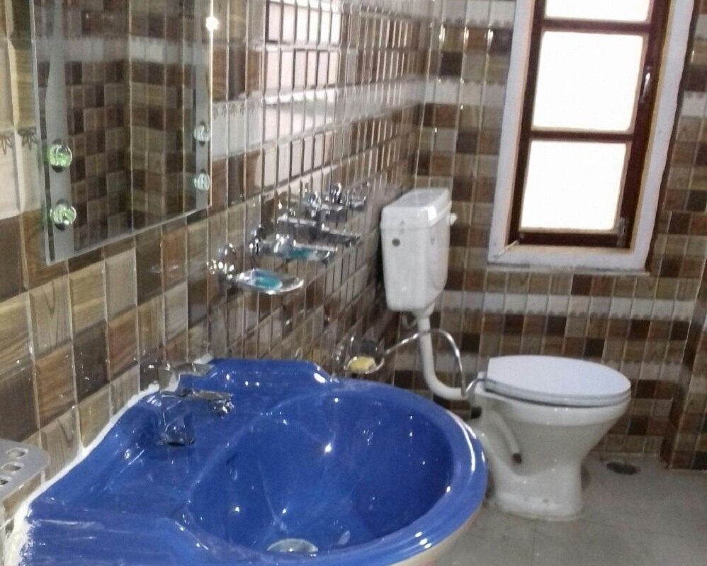 Lalit Homestay - Tap to explore photos