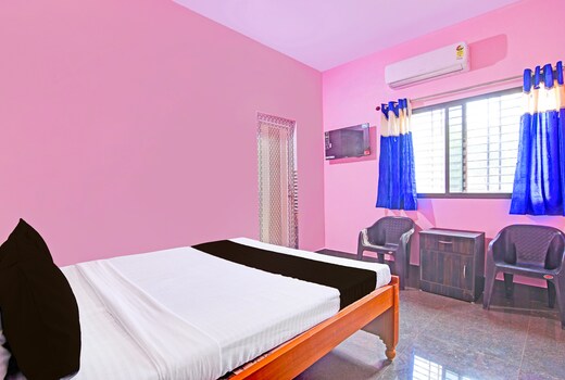 Hotel O Sneha Lodge & Banquet Hall