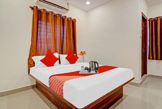 Hotel O Night Eye