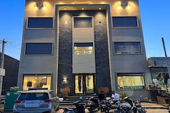 HOTEL ML GRAND, Anupgarh