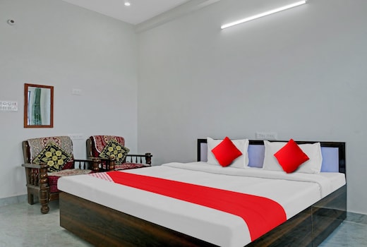 OYO Flagship Archana Paying Guest House