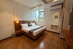 FabHotel The Aura, Delhi