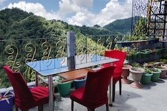 Mountain paradise homestay batashia loop, Darjeeling