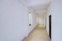 SPOT ON by OYO Hotel Happy Stay, Soraon