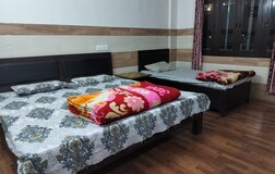 Triple bed