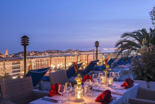 Aton La-Scala Hotel 