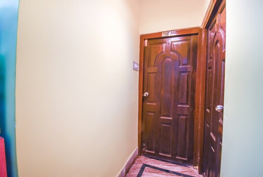 Hotel O Petals Residency