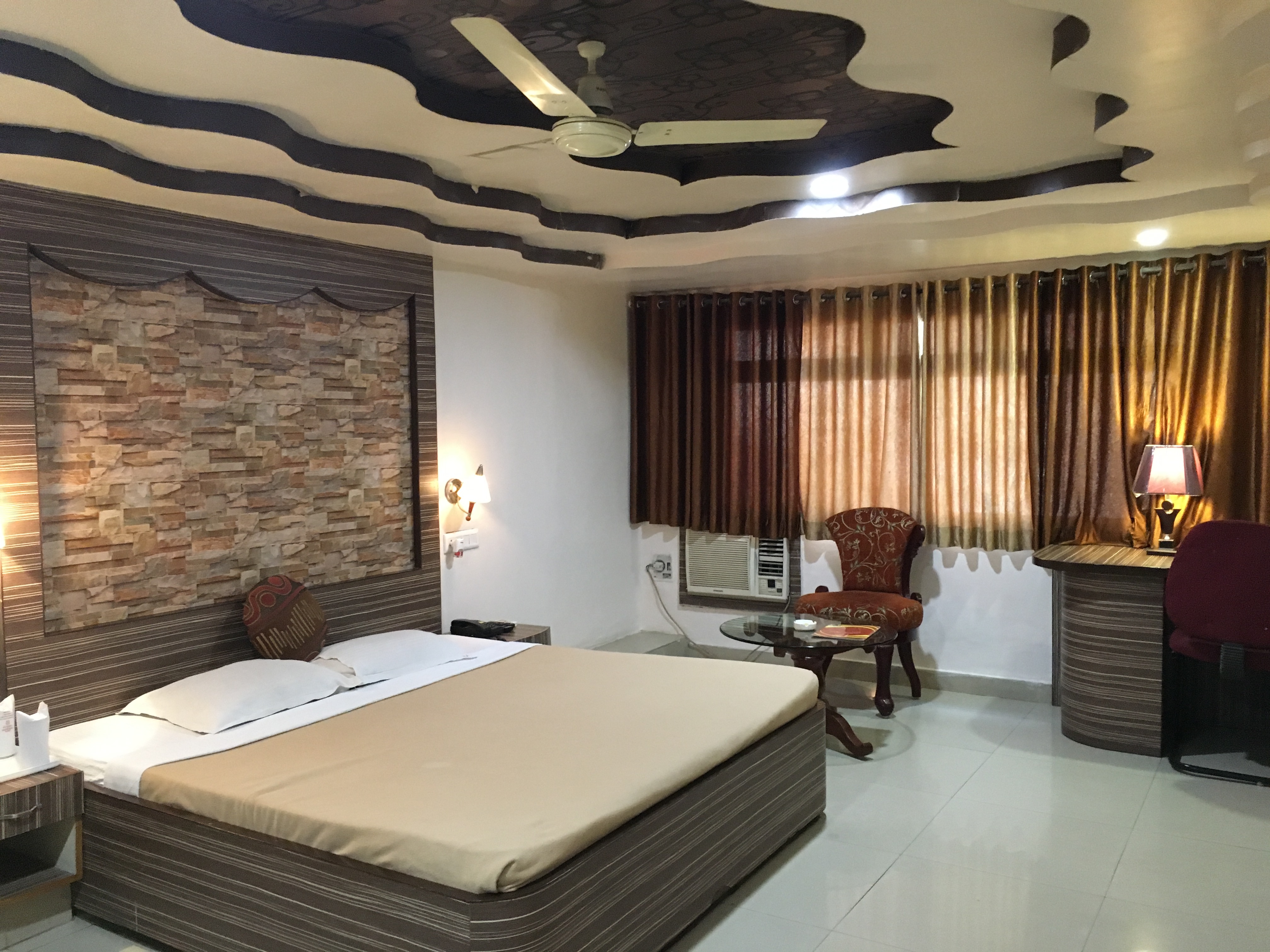 Hotel Grand Arjun - Tap to explore photos