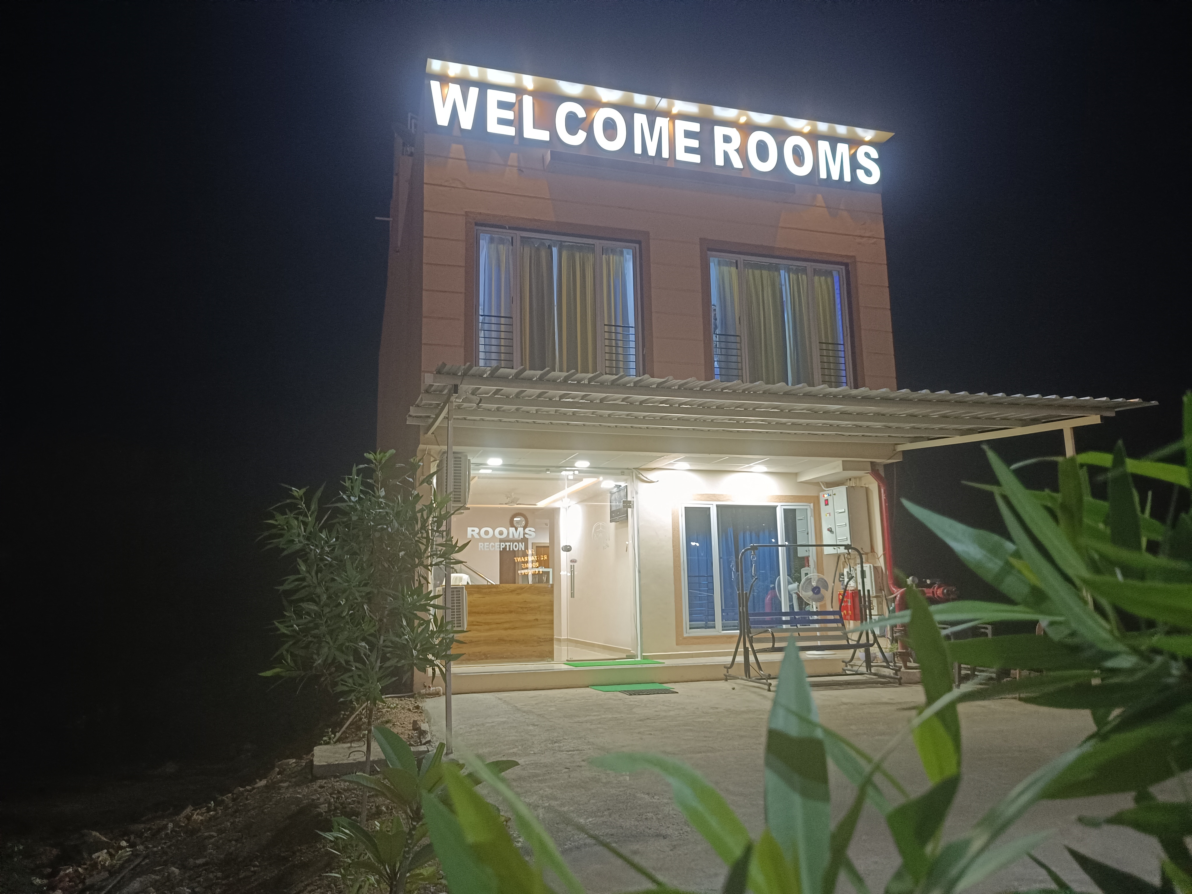 WEL COME ROOMS - Tap to explore photos