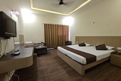 Hotel Padmini International, Varanasi