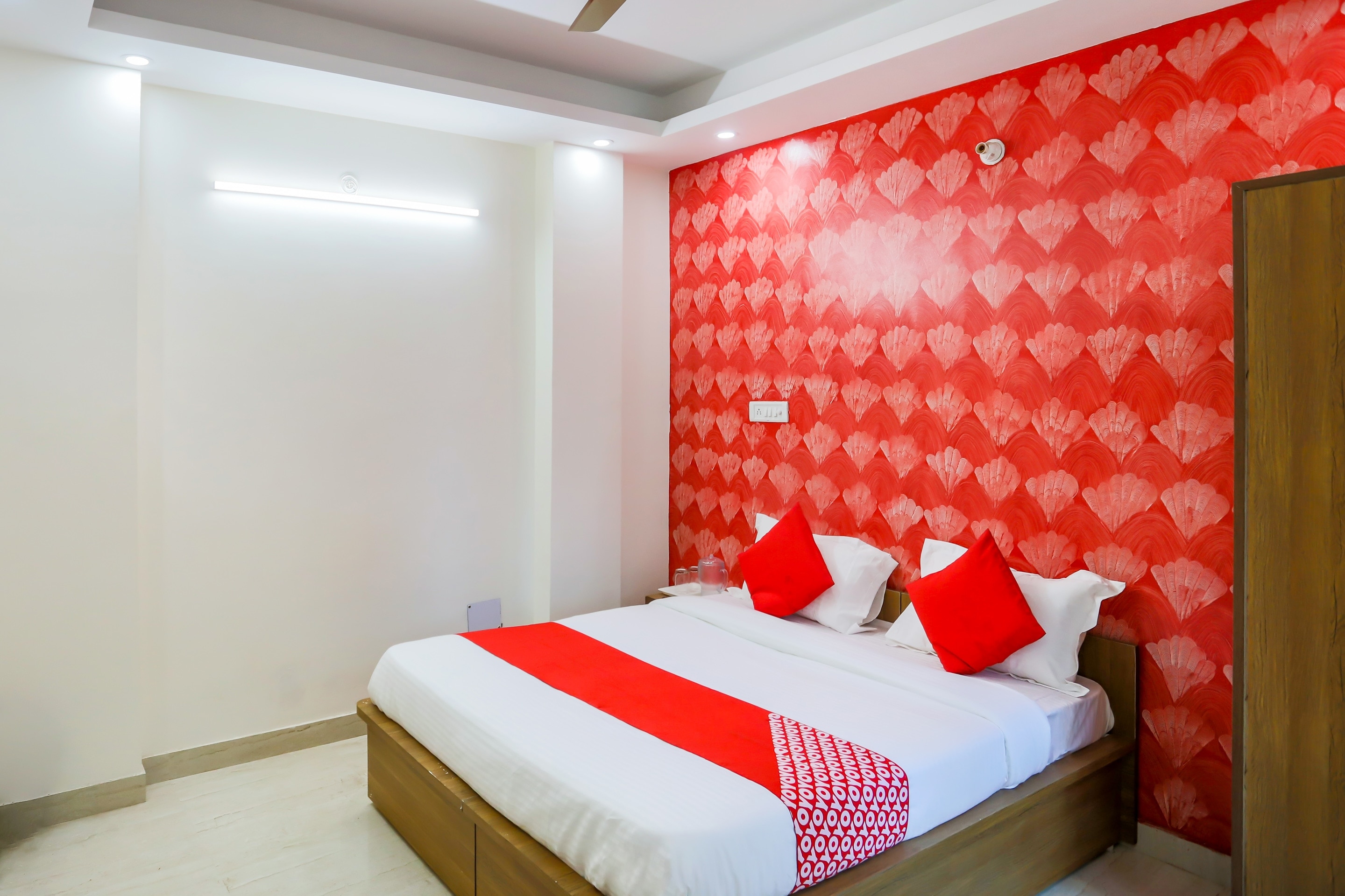 Hotel O Mahipalpur Extension Near Airport - Tap to explore photos