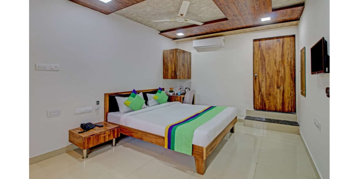 Deluxe Room 1