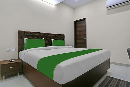 FabHotel Mannat Bhera Enclave