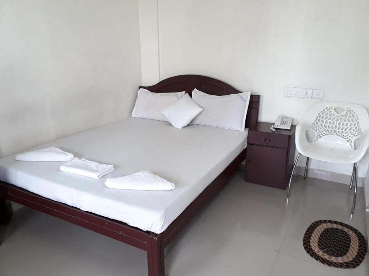 Marwa Inn - Tap to explore photos