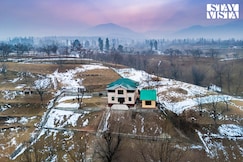 StayVista at Riverscape, Budgam