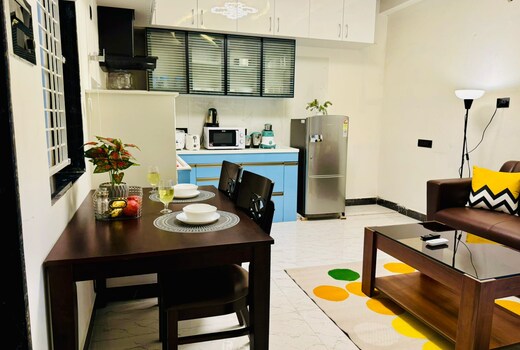 Olive Luxury 1bhk Service Apartment Gachibowli