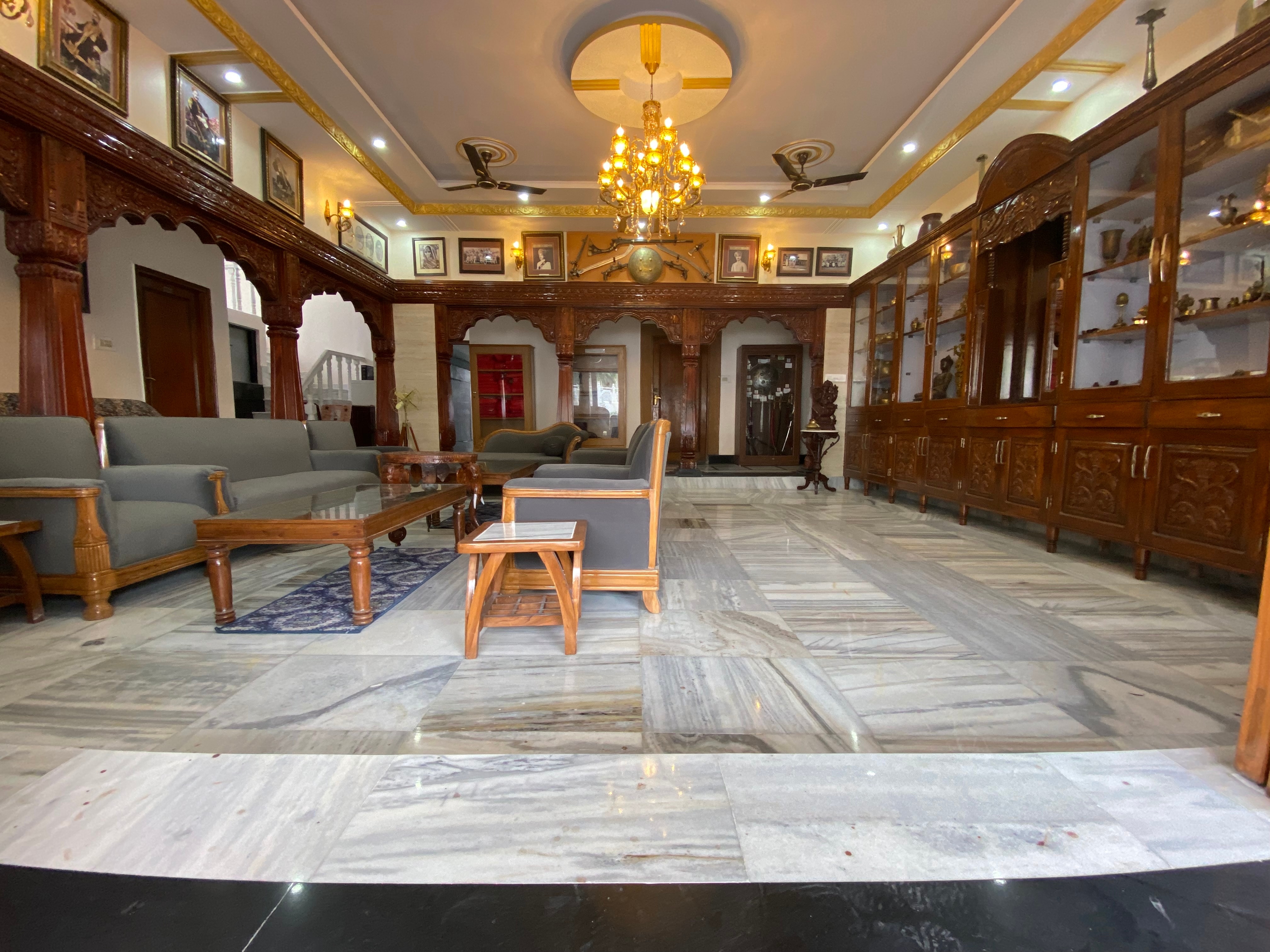 Samar Niwas Home Stay - Tap to explore photos